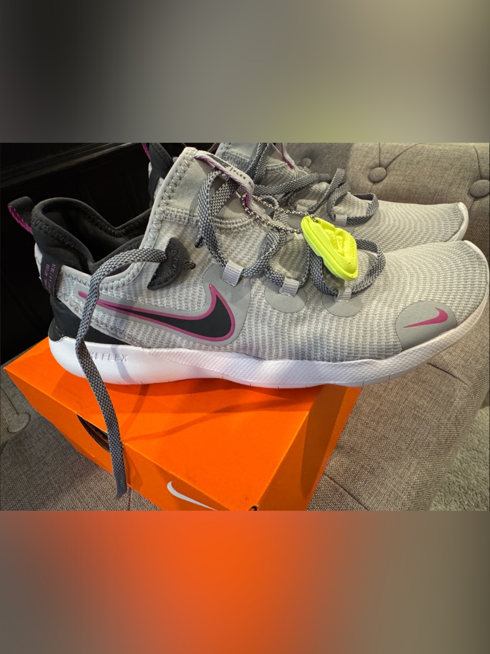 Nike Women's Gray Athletic Sneakers with Pink and Black Swoosh 8.5 NWT